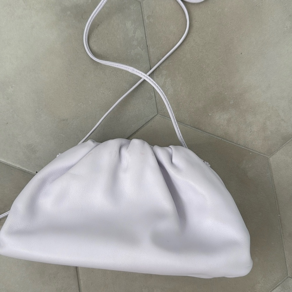 Bottega Veneta small lavender pouch- barely worn